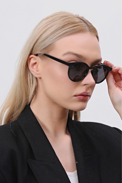 JULIANO Black Round Juliano Sunglasses