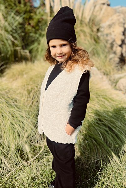 Monila Unisex Children's Plush Vest with Zipper Pockets