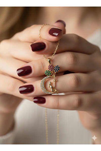 NAS fashion قلادة فتاة الفضاء بتفاصيل هلالية مرصعة بأحجار الزركون الملونة