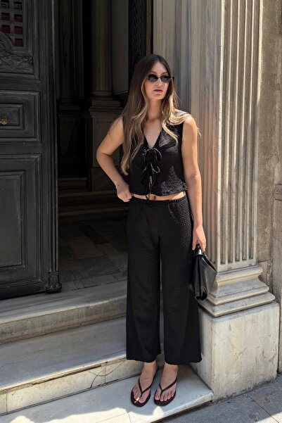 Antioch Black Tie Detailed Textured Women's Suit