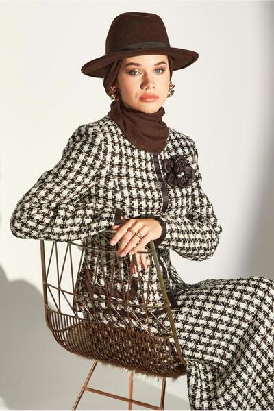 Alvina 30502 Model Brooch Detailed Skirted Suit