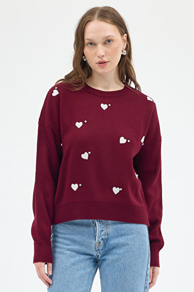 Rays 7120 سترة مطرزة بتفاصيل حجرية باللون العنابي