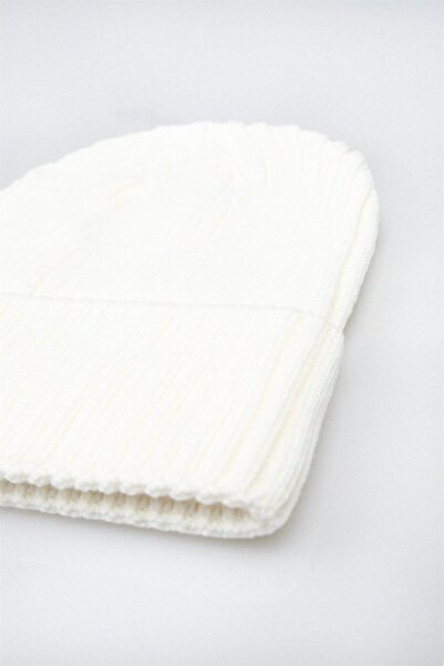 Tudors Зимова чоловіча бежева шапка.