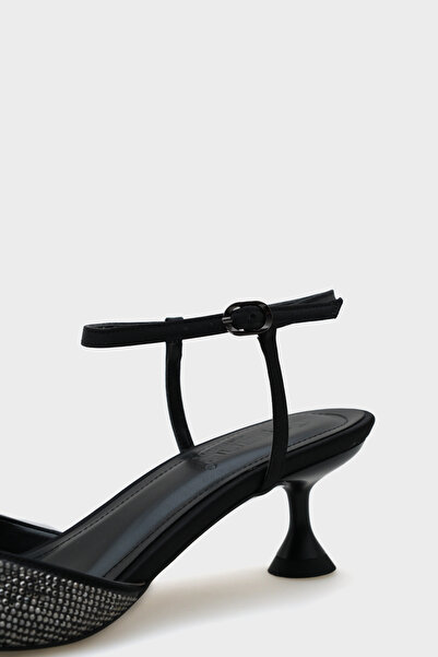 Capone Outfitters Phoebe Blunt Stone Toe Bow Satin Ankle Strap Medium Heeled Women's Stylish Shoes