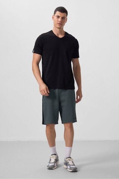 TOMMY LIFE Ανδρικό μπλουζάκι Standard Fit Basic με λαιμόκοψη σε σχήμα V, 2 συσκευασίες, μαύρο-λευκό - 87912