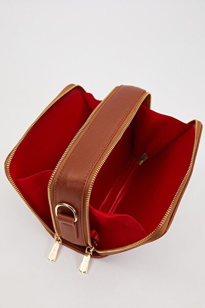 Levidor Tan Double Zipper Adjustable Shoulder Bag