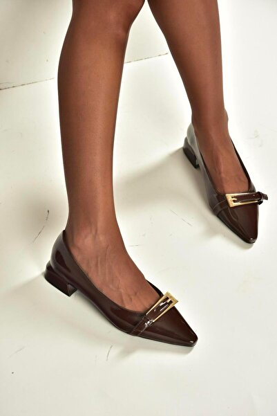 Fox Shoes V250093008 Brown Patent Leather Pointed Toe Low Heel Women's Shoes