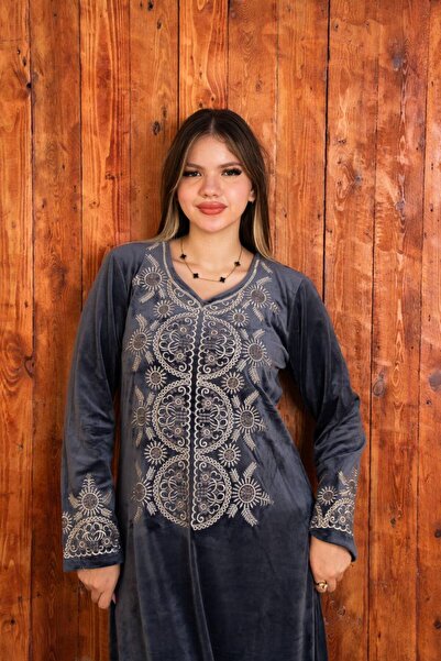 AFandina Jalabiya with elegant gold embroidery on luxurious velvet fabric S-175