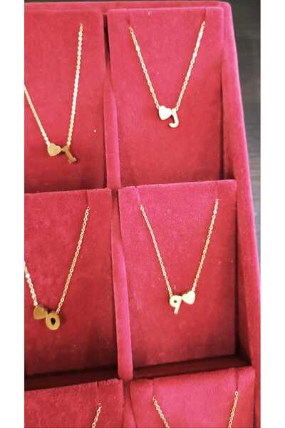 Meyra Accessories قلادة من الفولاذ المقاوم للصدأ غير قابلة للتشوه - قلادة ذهبية أنيقة بتفاصيل حروف وقلوب