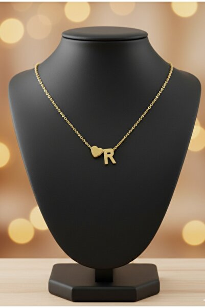 Meyra Accessories قلادة من الفولاذ المقاوم للصدأ غير قابلة للتشوه - قلادة ذهبية أنيقة بتفاصيل حروف وقلوب