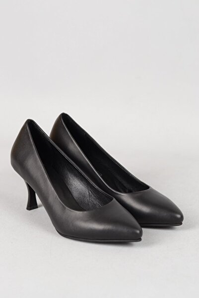 SEÇ KUNDURA ΕΠΙΛΕΞΤΕ 224 ΠΑΠΟΥΤΣΙΑ ΣΤΙΛΕΤΟ ΑΠΟ ΓΝΗΣΙΟ ΔΕΡΜΑ (7εκ.) ΜΑΥΡΟ