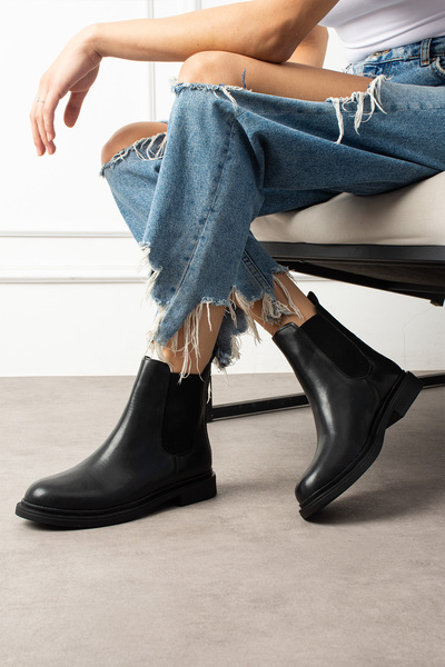 eformoda by emre yılmaz Siyah Cilt Kadın Yanı Lastikli Bot K66