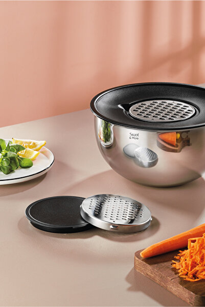 Steel & More مجموعة من 5 أوعية تخزين وخلط من الفولاذ المقاوم للصدأ مع مبشرة - 24 سم