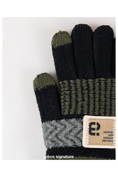 PIECE SIGNATURE 100% Acrylic Youth Gloves (9-12 Years Old)