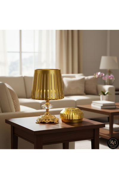 Kristal Market Handmade Cut Crystal Pearl Vertical Pattern Footed Decorative Presentation Holder with Lid Napkin Holder