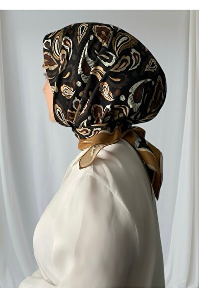 ESSLERA Μαλακό κασκόλ με ρετρό σχέδιο σε καφέ χρώμα