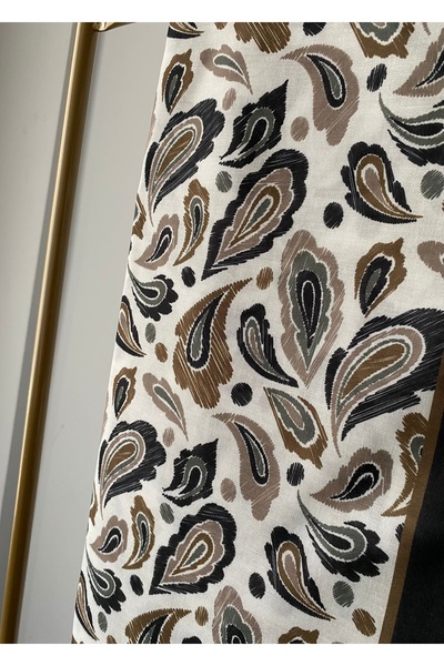 ESSLERA Μαύρο βαμβακερό μαντίλι με μαλακό σχέδιο