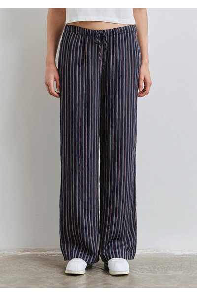 Mavi Beli Bağcıklı Çizgili Lacivert Pantolon 1011024-89853