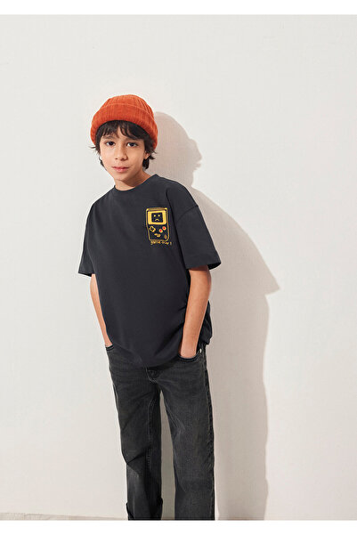 Mavi تي شيرت مطبوع من أنثراسايت مقاس كبير / قصة واسعة 6610257 -70087