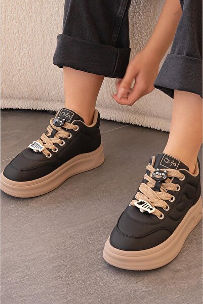 Guja SHERİ İTHAL ÖZEL SERİ YUMUŞAK DERİ KADIN SPOR BOT SİYAH