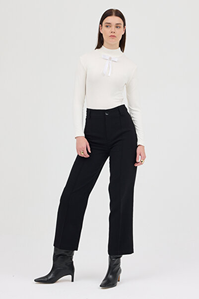 Rays بلوزة بأكمام طويلة بلون إكرو برونزي 8197A