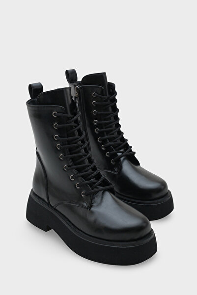 Capone Outfitters Γυναικείες μπότες Melessa με στρογγυλή μύτη και φερμουάρ στο πλάι με σόλα Trak