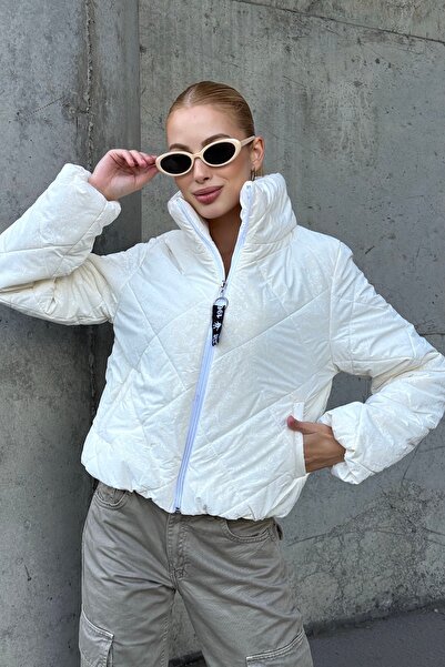 Keyifli Moda Women's White Stand-up Collar Paisley Patterned Luxury Short Puf...