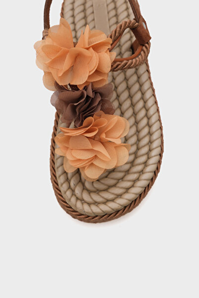 Capone Outfitters Cornelia Straw Flip Flops Floral Women's Sandals