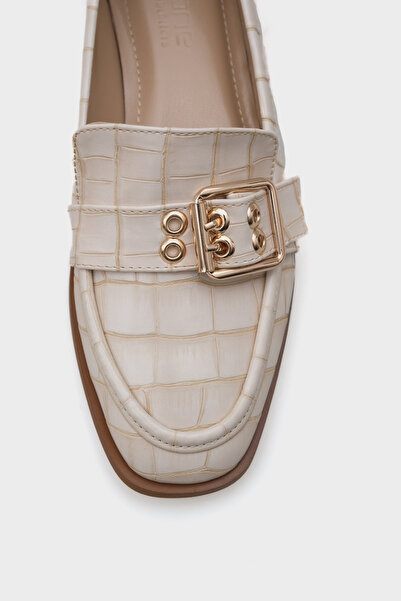 Capone Outfitters Carla Women's Loafer Shoes with Metal Buckle