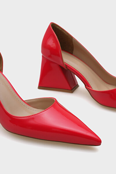 Capone Outfitters Romy Sivri Burunlu Orta Topuklu Kadın Ayakkabı