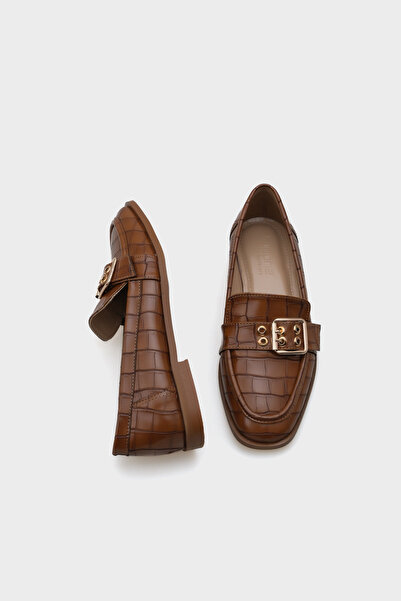 Capone Outfitters Carla női naplopó cipő fém csattal