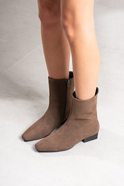 DESPİNA CARLA Süet Görünümlü Düşük Topuk Kadın Bot – Rahat Giyim , Zarif Tasarım