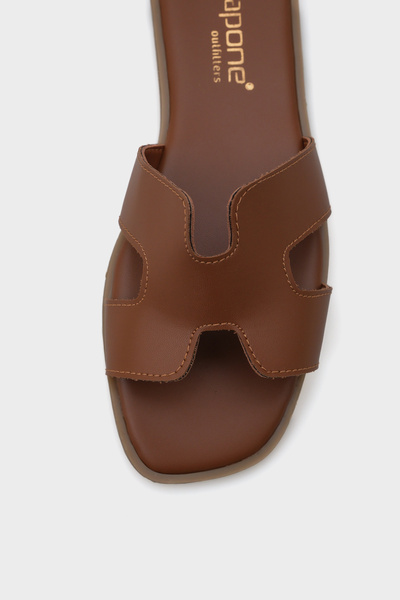 Capone Outfitters Жіночі капці Halsey