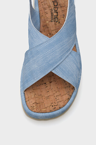 Capone Outfitters Dena Wedge Heeled Cross Strap női szandál