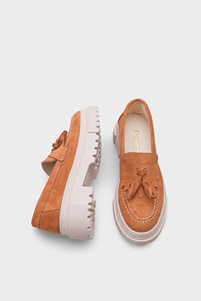 Capone Outfitters Ashlee Oval Burunlu Püsküllü Trak Tabanlı Süet Kadın Loafer