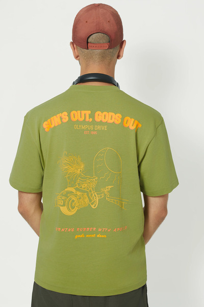 Store Sun's Out, Gods Out (Unisex T-Shirt)