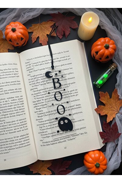 AUREVA علامة كتاب الهالوين بوي