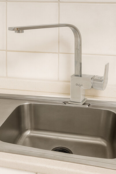 YDGR Dalyan Square Sink Kitchen Faucet – Chrome Color with On/Off Head