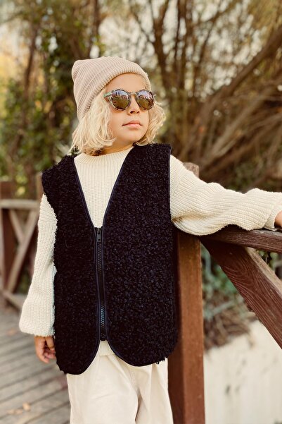 Monila Unisex Children's Plush Vest with Zipper Pockets