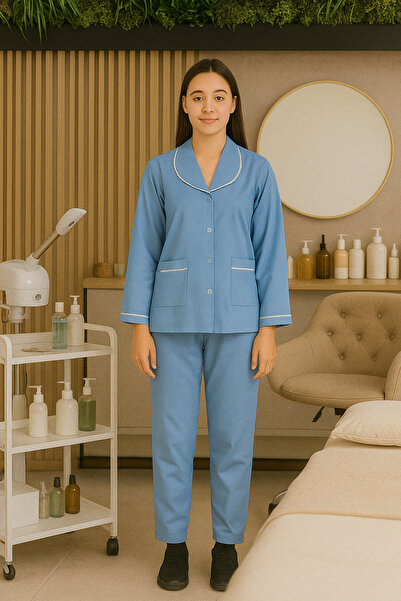 Rannah's Uniform زي تنظيف نسائي بأزرار أمامية مع تفاصيل حواف بيضاء