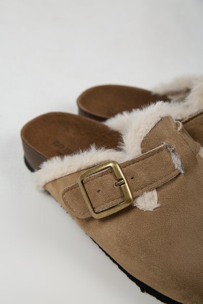 no miento Cancun Fur Women's Vegan Leather Buckle Mink Sabo Slippers