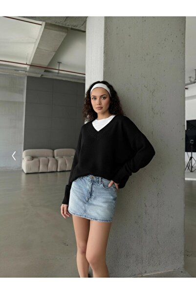 Bliss Women's V-Neck Standard Size Oversize Basic Knitwear Sweater