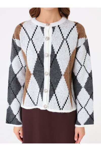 Benin Gold Buttoned Diamond Patterned Knitwear Cardigan -Diamond Patterned-