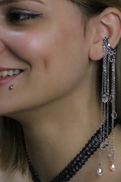 Cadının Dükkanı Kristal Taş Detaylı Çok Zincirli Cerrahi Çelik EarCuff Küpe, ...