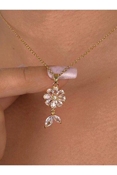 Jewelliss قلادة ذهبية من الفولاذ الزركوني الشفاف على شكل زهرة الأقحوان، لا تف...