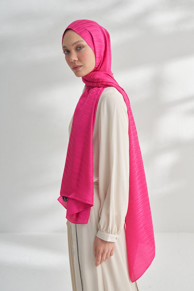 ARMANDA Nanya Jakar Line Pattern Shawl - Fuchsia