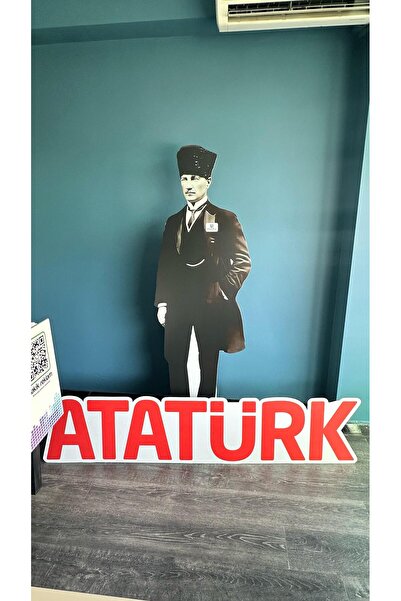 Dakik Maket Adam Siyah Kalpaklı Mustafa Kemal Atatürk Maketi ve Atatürk Yazıs...