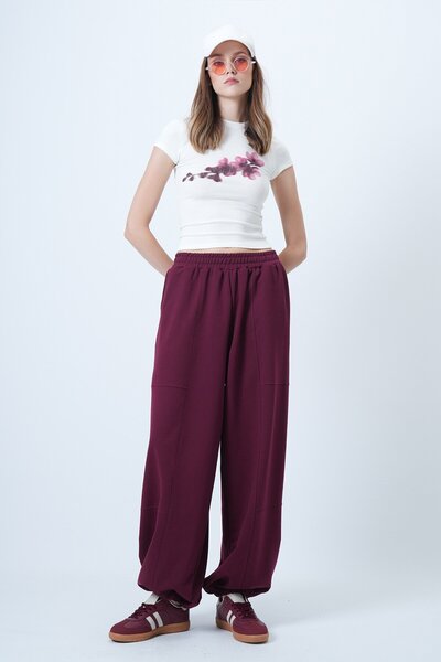 VAGGON Women's Burgundy Double Pocket Stitching Detailed Jogger Pants Prmx14655