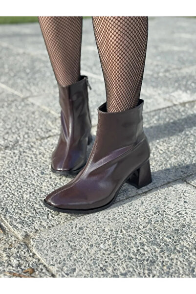 LOVE SHINE Velisse Rugan Küt Burun Büyük Numara Kadın Topuklu Bot Modern Stil