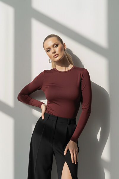 BEQA ملابس داخلية نسائية بياقة دائرية قماش قابل للتمدد بأكمام طويلة من قماش ا...